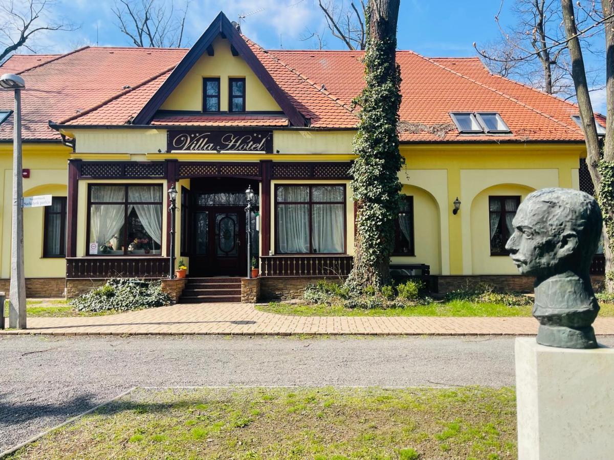 Villa Hotel Дебрецен Екстериор снимка